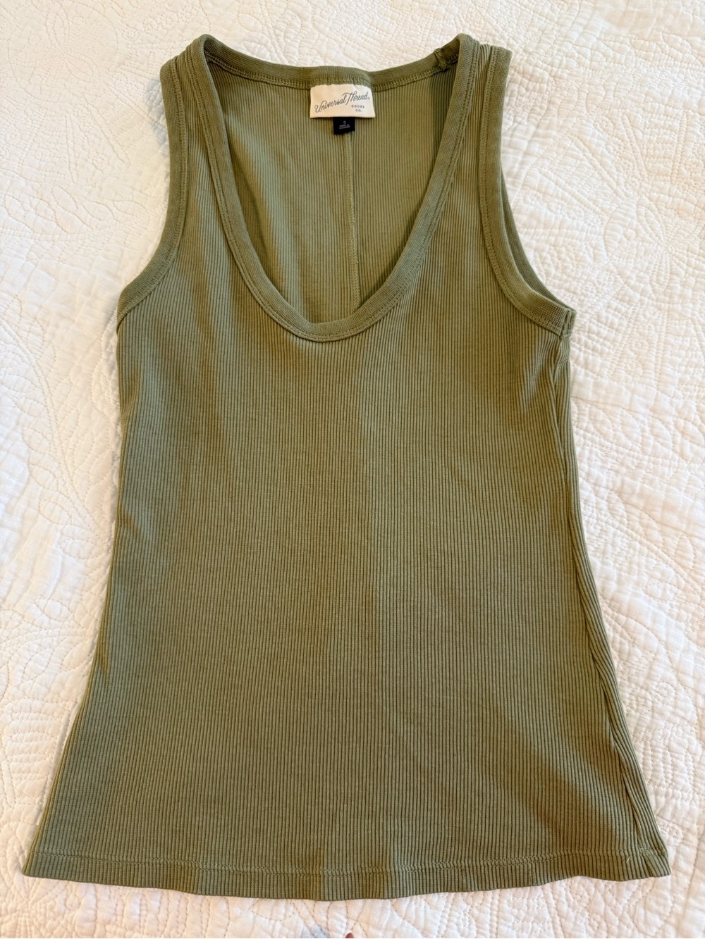 Universal Thread Olive Green Ribbed Scoop Tank